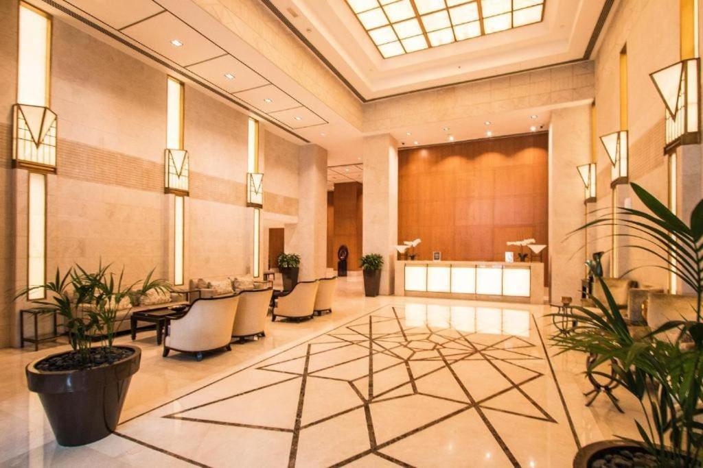 Studio In Best Part Of Downtown With Amazing Pool Dubái Exterior foto