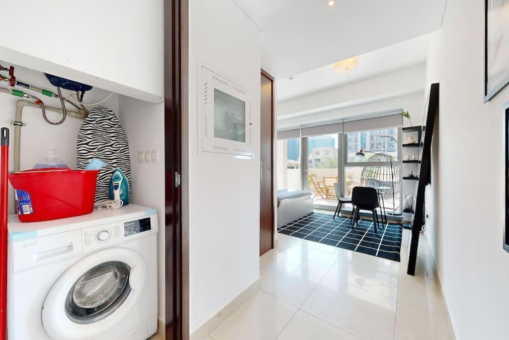 Studio In Best Part Of Downtown With Amazing Pool Dubái Exterior foto