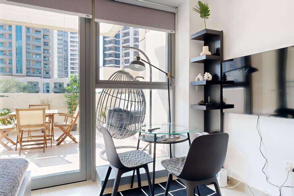 Studio In Best Part Of Downtown With Amazing Pool Dubái Exterior foto