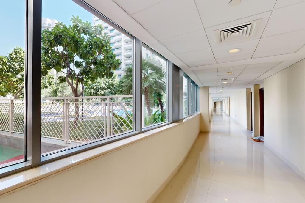 Studio In Best Part Of Downtown With Amazing Pool Dubái Exterior foto